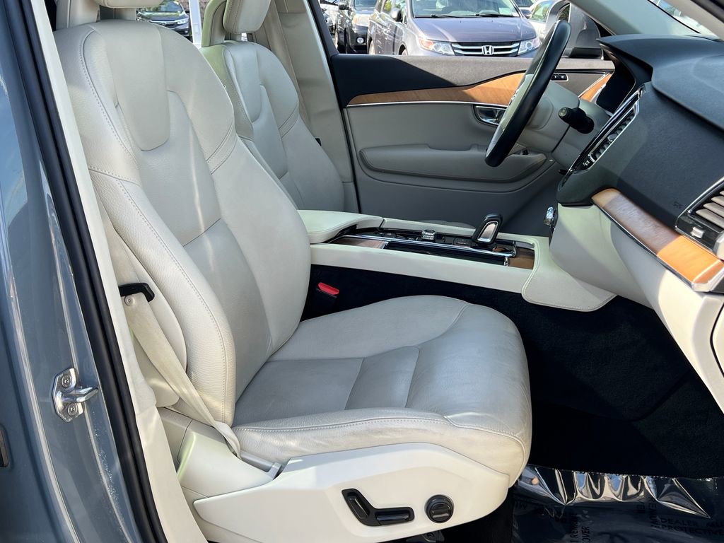 Used 2021 Volvo XC90 T8 Inscription Expression AWD/4WD image 23