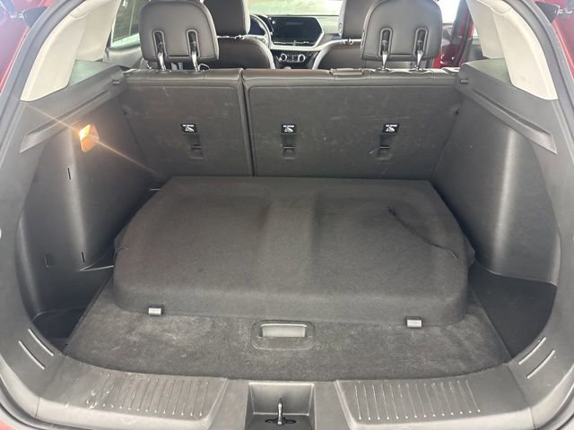 Used 2025 Chevrolet Trax LT w/ LT Convenience Package image 26