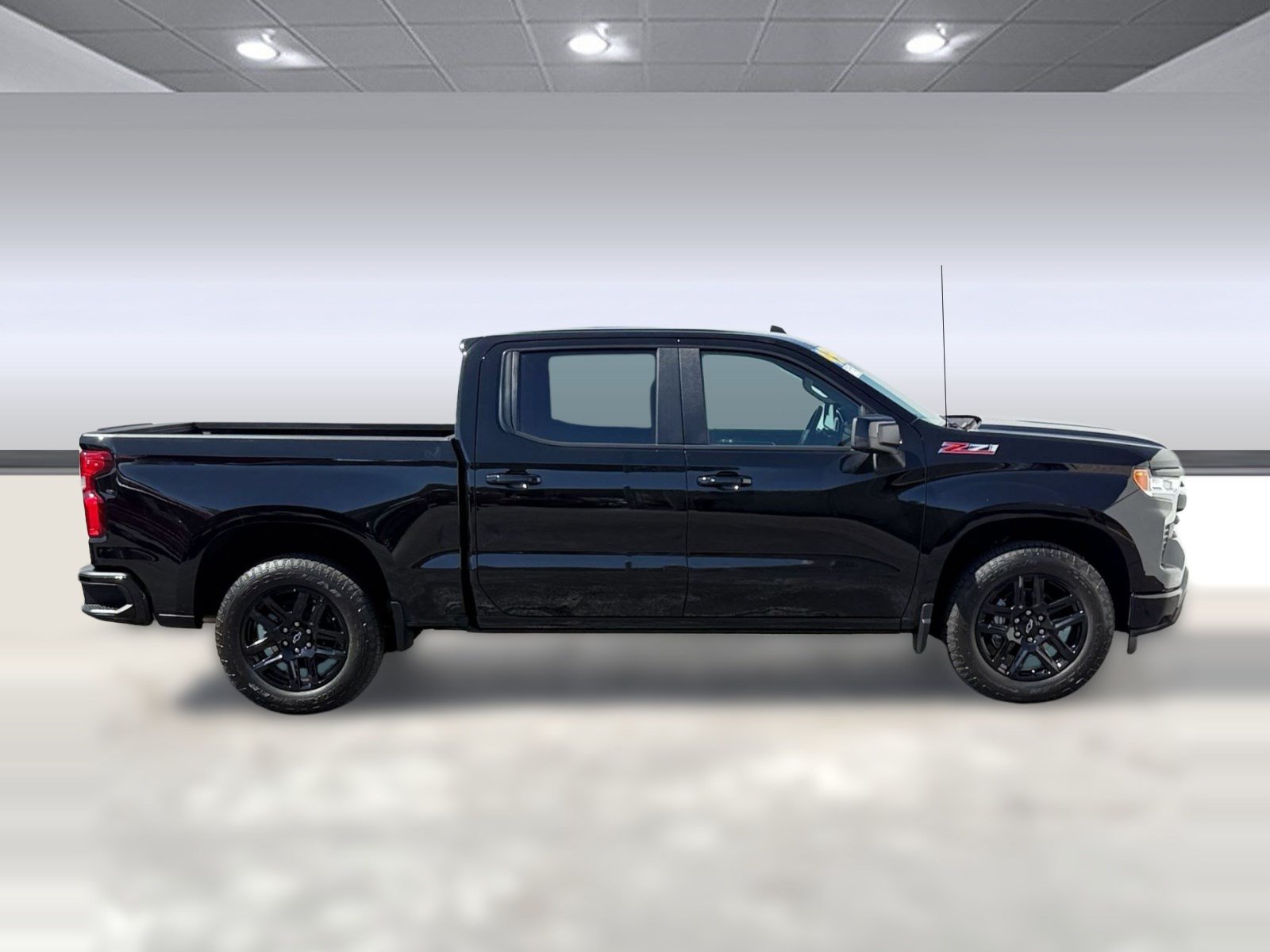 Used 2023 Chevrolet Silverado 1500 RST AWD/4WD image 7