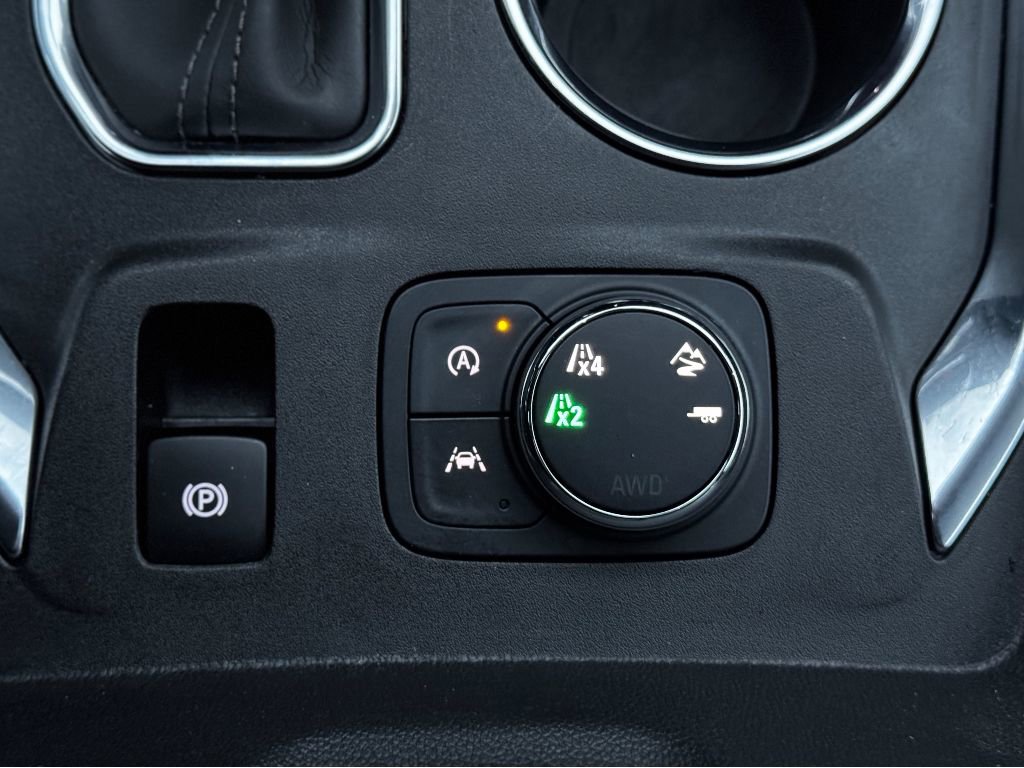 Used 2023 Chevrolet Traverse Premier image 15