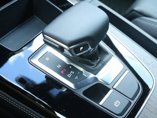 Used 2024 Audi Q5 2.0T Premium Plus image 29