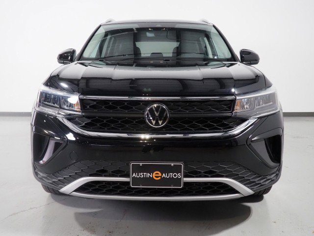 Used 2024 Volkswagen Taos SE image 42