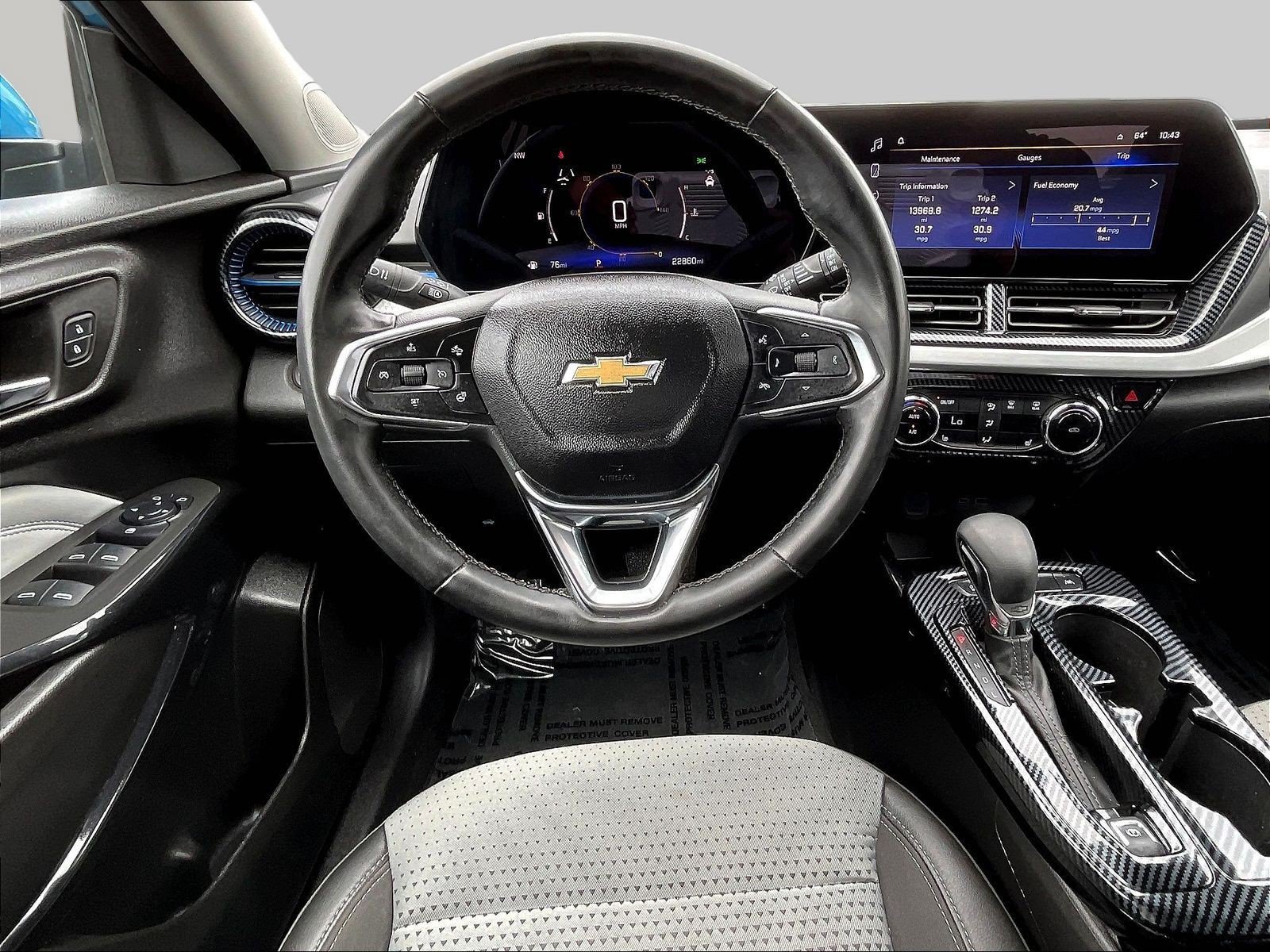Used 2025 Chevrolet Trax LT w/ Driver Confidence Package FWD image 11
