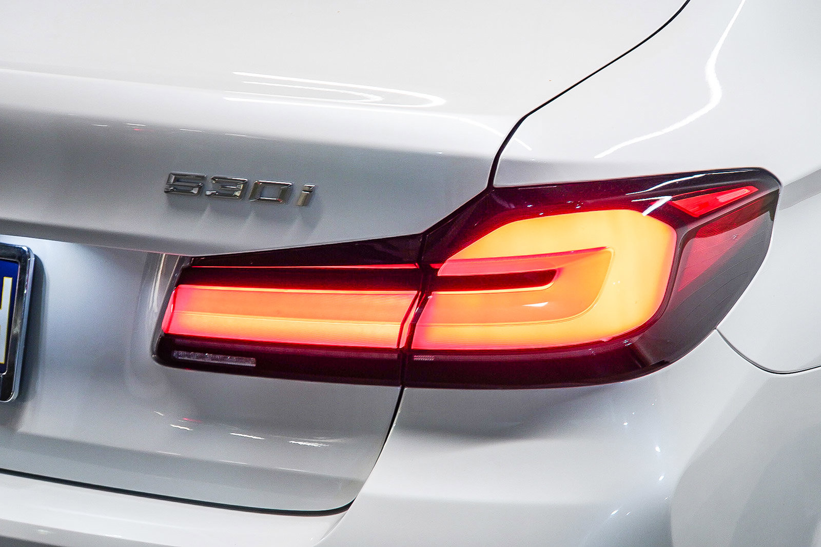 Certified 2022 BMW 530i w/ Premium Package image 7