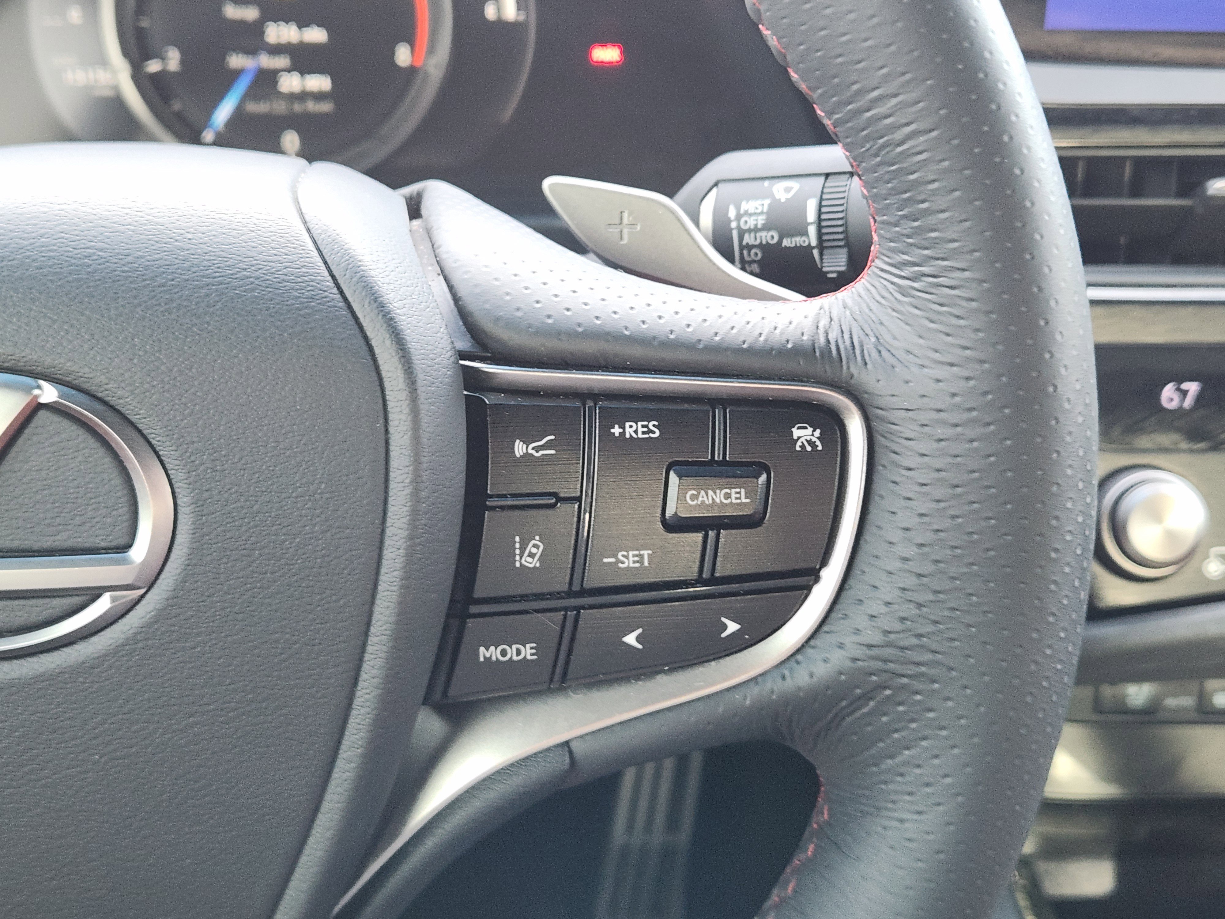 Used 2023 Lexus ES 350 F Sport w/ Accessory Package (Z1) image 38