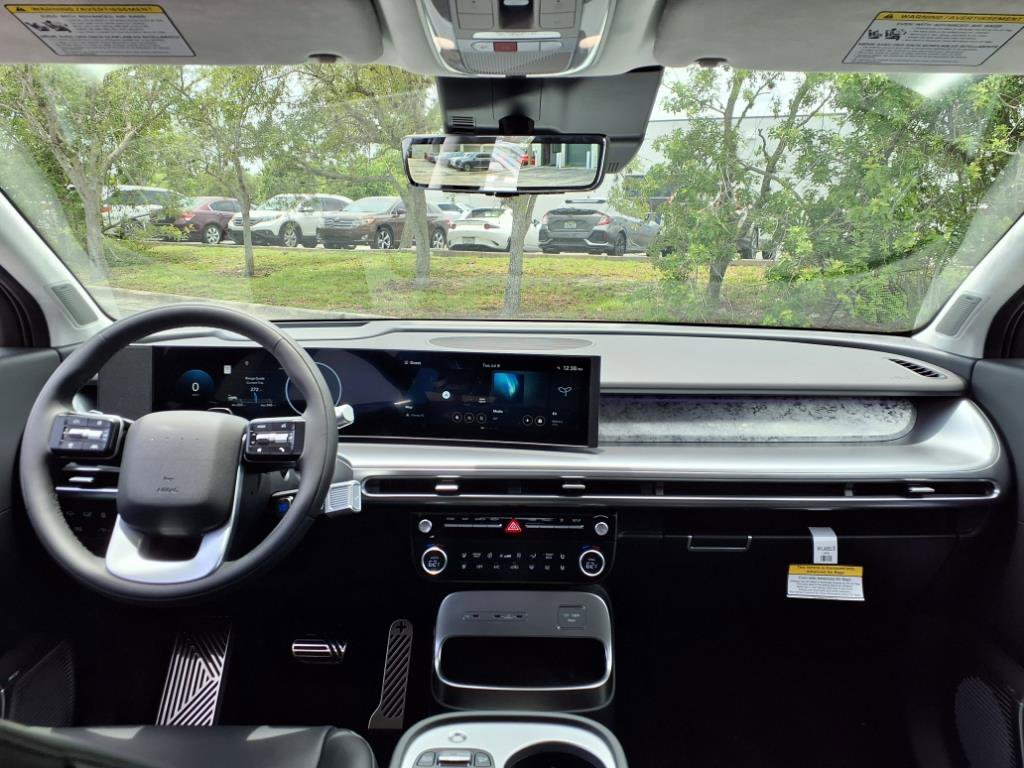 New 2026 Hyundai Ioniq 9 Calligraphy image 16