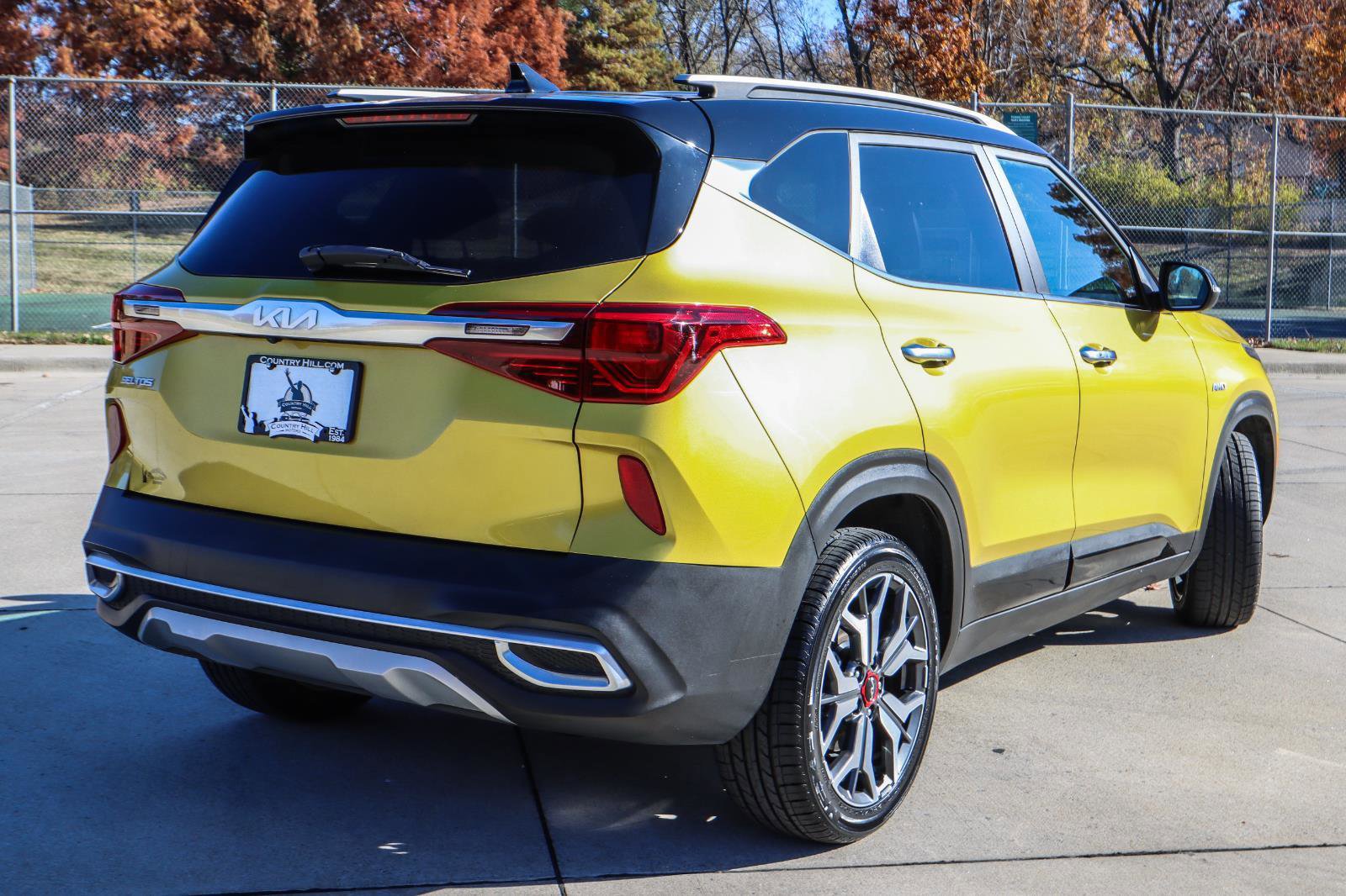 Used 2023 Kia Seltos SX image 18
