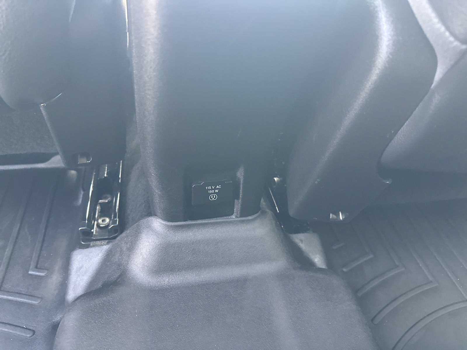 Used 2016 Jeep Renegade Limited AWD/4WD image 20