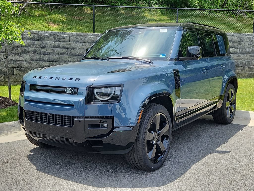 New 2026 Land Rover Defender 110 X-Dynamic SE