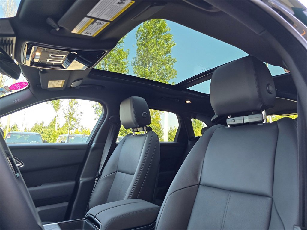 New 2026 Land Rover Range Rover Velar Dynamic SE image 23