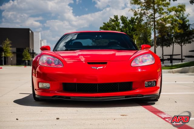 Used 2013 Chevrolet Corvette Z06 w/ 3LZ Preferred Equipment Group RWD image 15