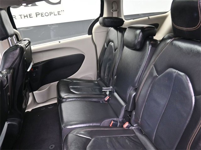 Used 2020 Chrysler Pacifica Touring-L Plus w/ Advanced Safetytec Group image 21