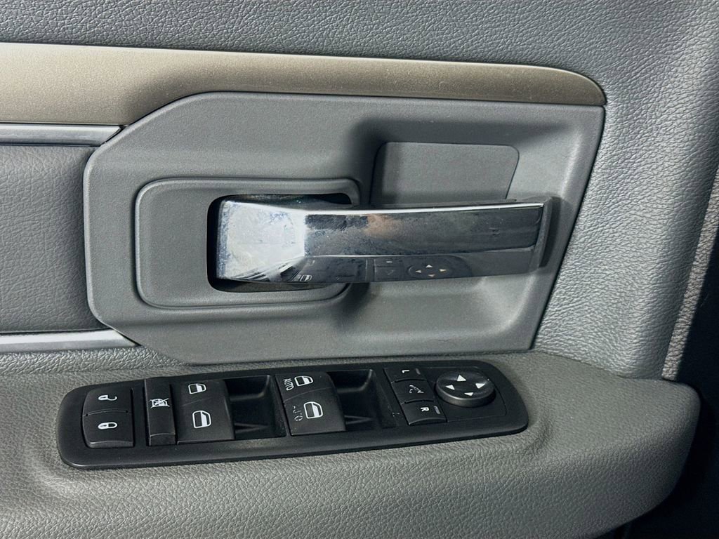 Used 2015 RAM 1500 Outdoorsman image 21