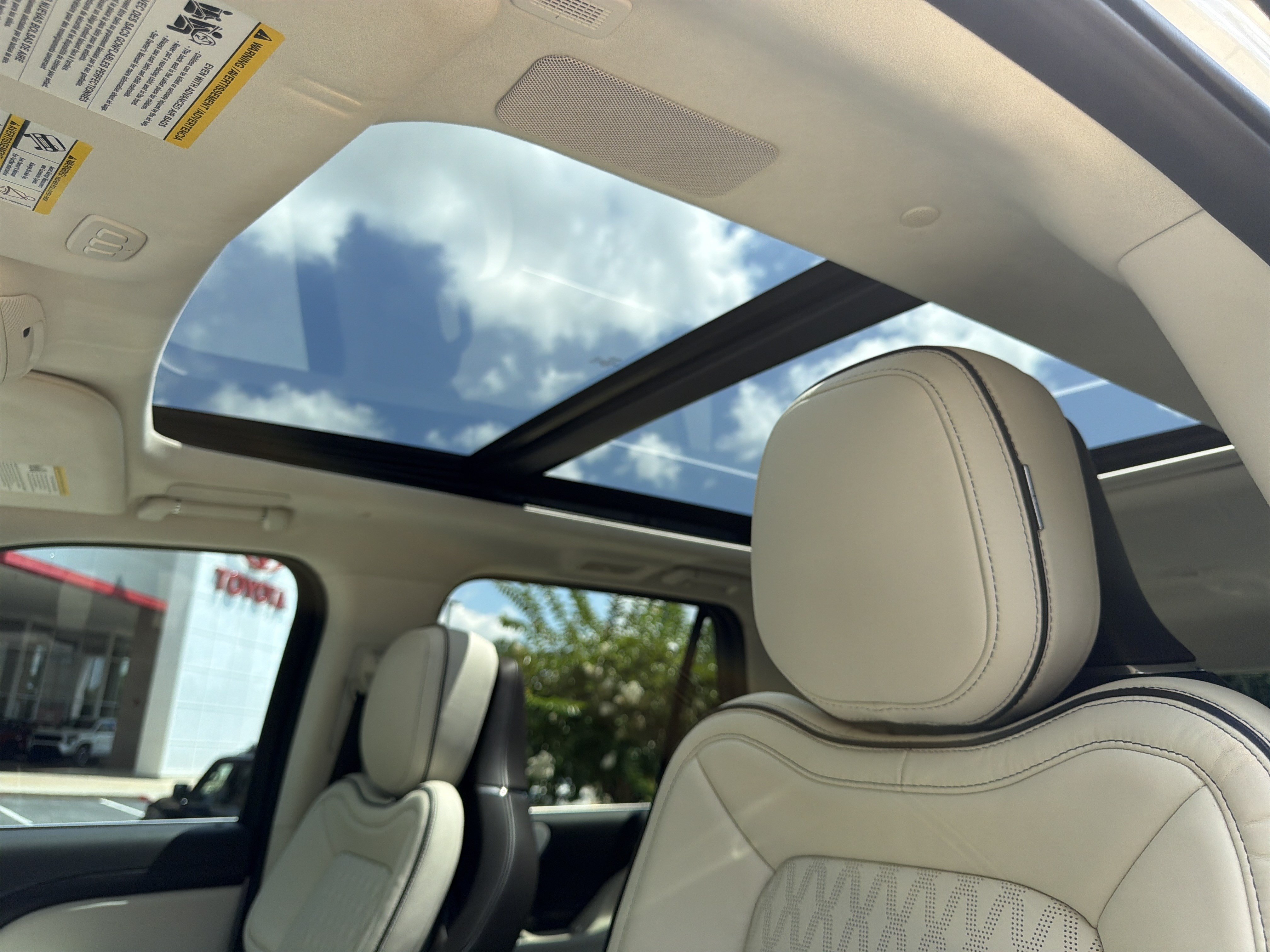 Used 2023 Lincoln Navigator L Black Label AWD/4WD image 27