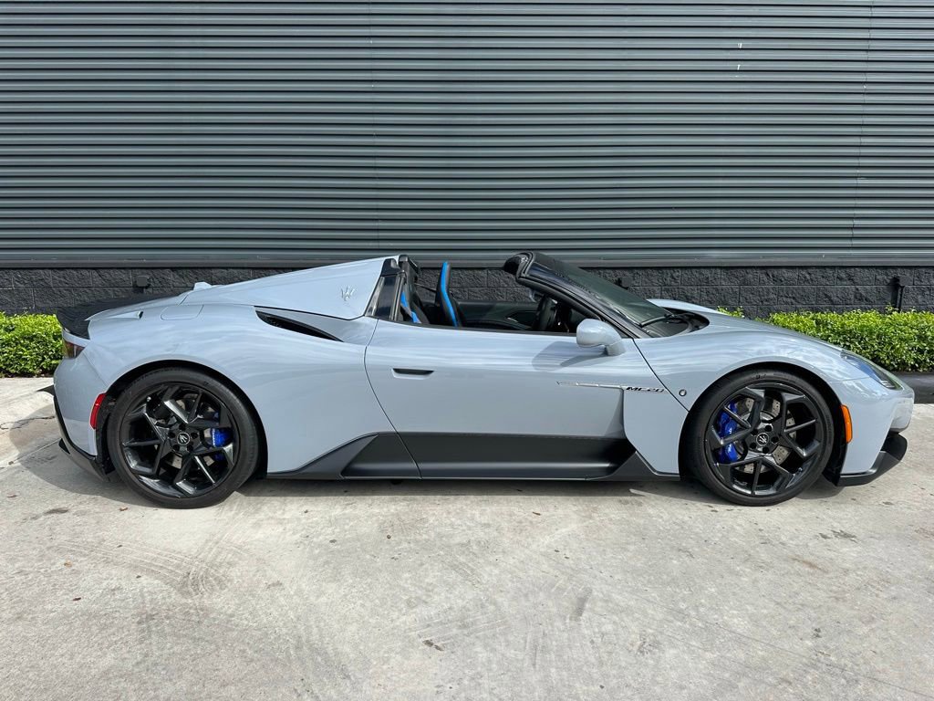 Used 2023 Maserati MC20 Spyder image 11