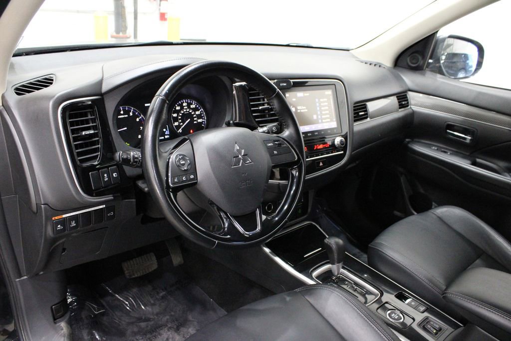 Used 2020 Mitsubishi Outlander SEL image 18