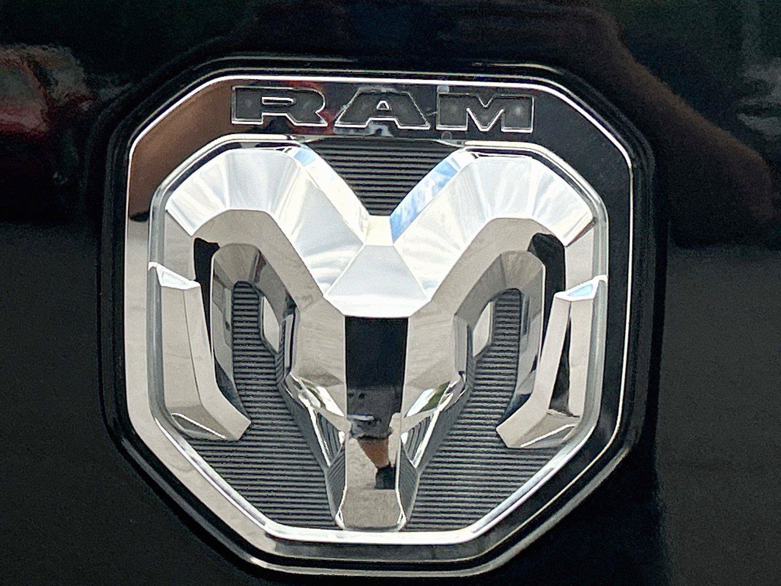 Used 2019 RAM 1500 Limited AWD/4WD image 12