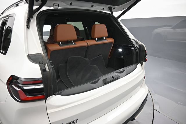Used 2023 BMW X7 M60i w/ Executive Package AWD/4WD image 19
