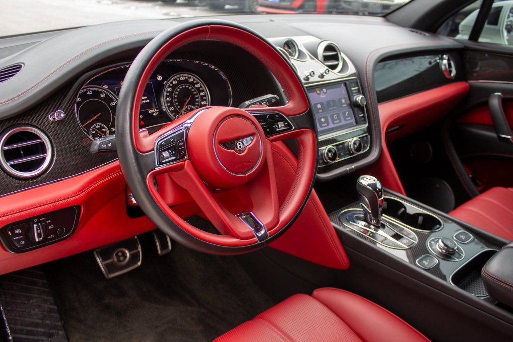 Used 2019 Bentley Bentayga image 11
