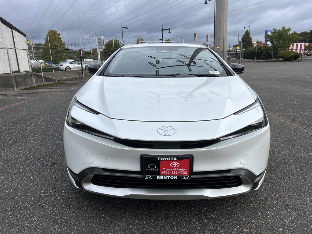 New 2026 Toyota Prius Plug-In Hybrid image 2