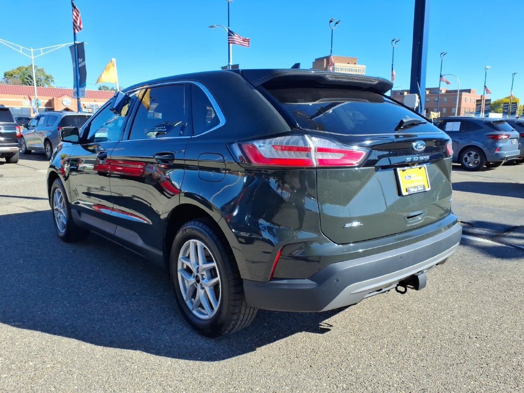 Certified 2024 Ford Edge SEL w/ Convenience Package AWD/4WD image 8
