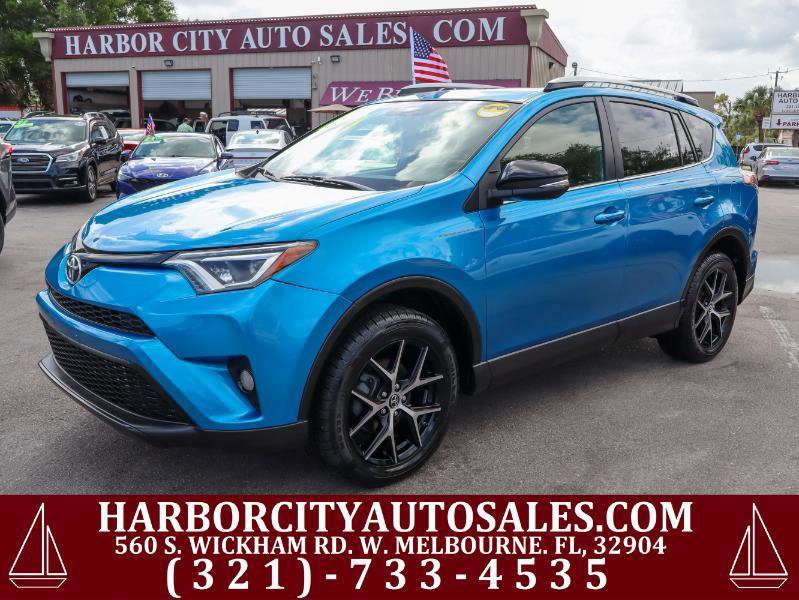 Used 2016 Toyota RAV4 SE image 1