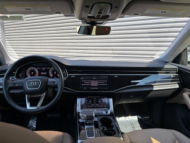 Used 2023 Audi Q8 Premium image 13