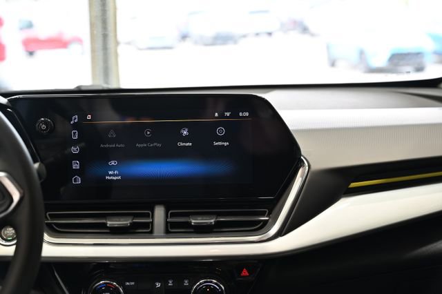 New 2026 Chevrolet Trax LT w/ Driver Confidence Package FWD image 15