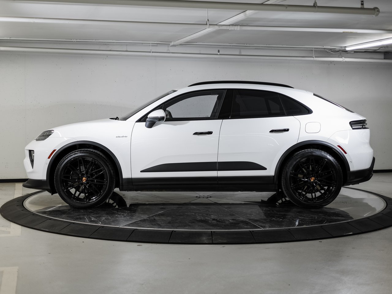 Certified 2026 Porsche Macan Electric RWD image 2