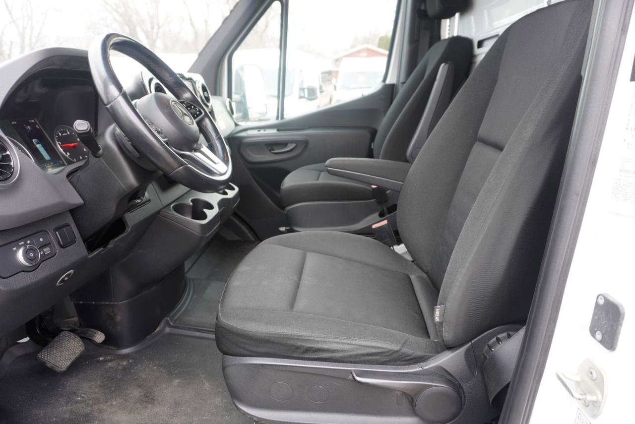 Used 2019 Mercedes-Benz Sprinter 170 image 16