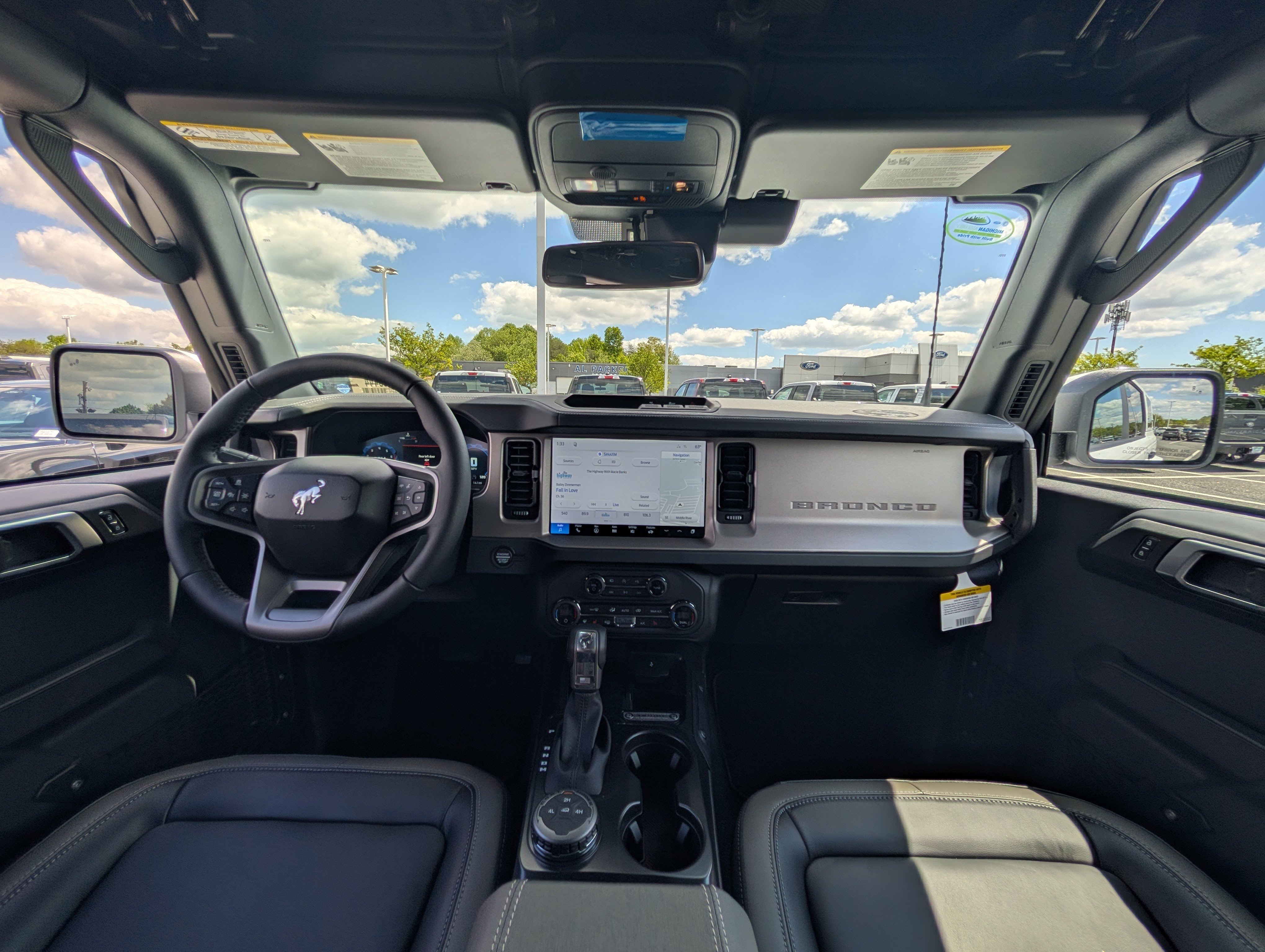 New 2026 Ford Bronco Outer Banks AWD/4WD image 12