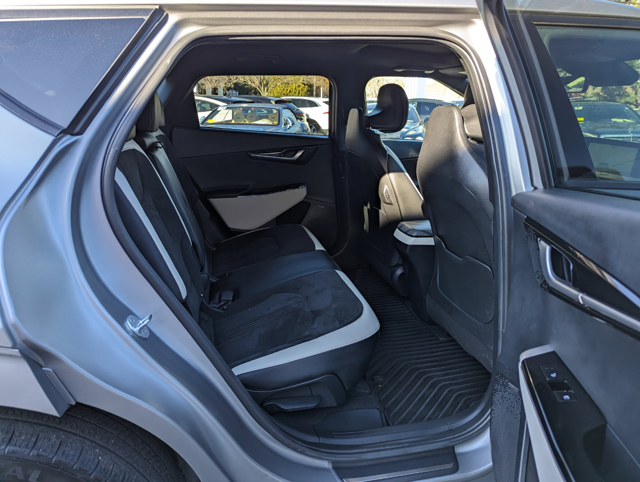 Used 2022 Kia EV6 GT-Line w/ GT-Line Suede Seat Package image 37