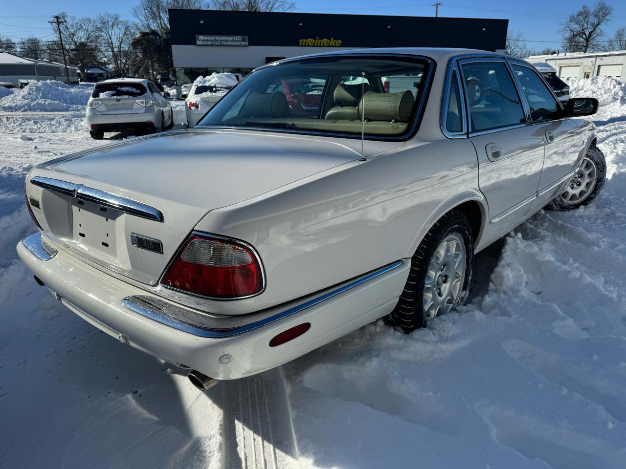 Used 2003 Jaguar XJ8 image 6