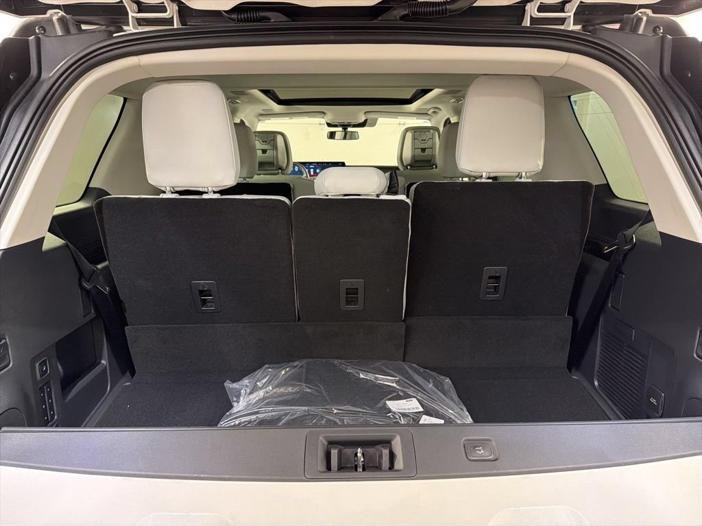 New 2026 Ford Expedition Platinum w/ Driver's Package AWD/4WD image 42