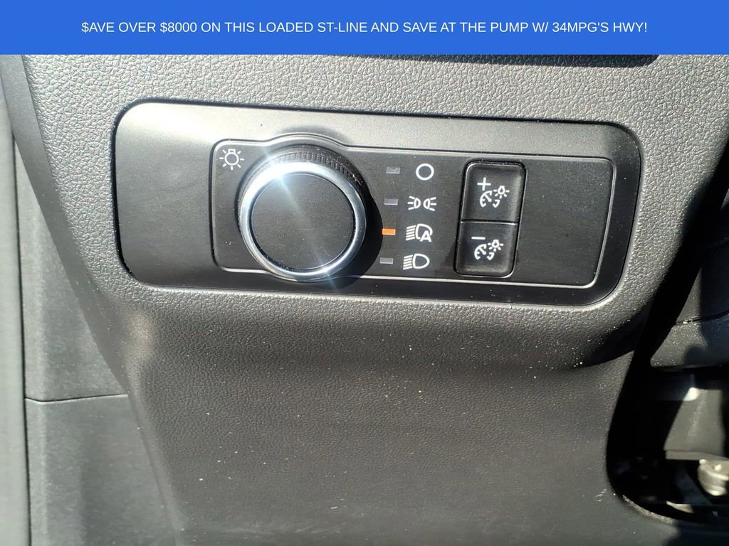Used 2025 Ford Escape ST-Line image 23