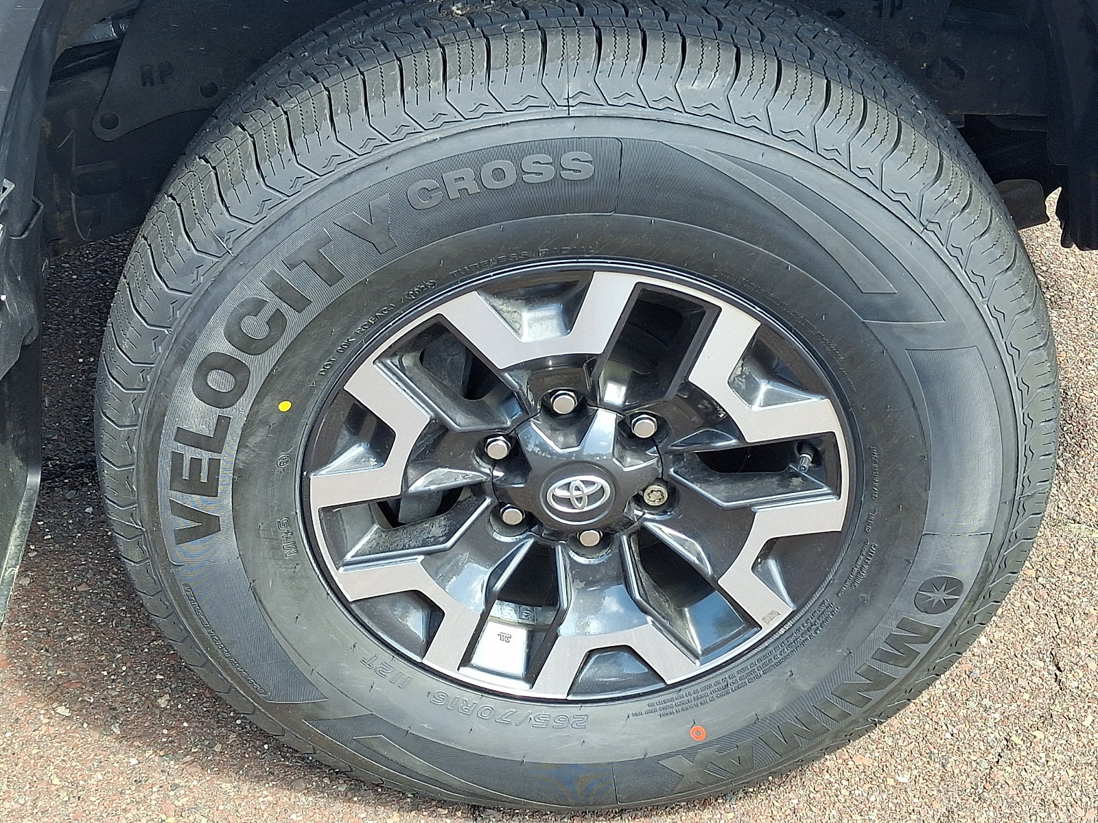 Used 2023 Toyota Tacoma TRD Off-Road AWD/4WD image 7