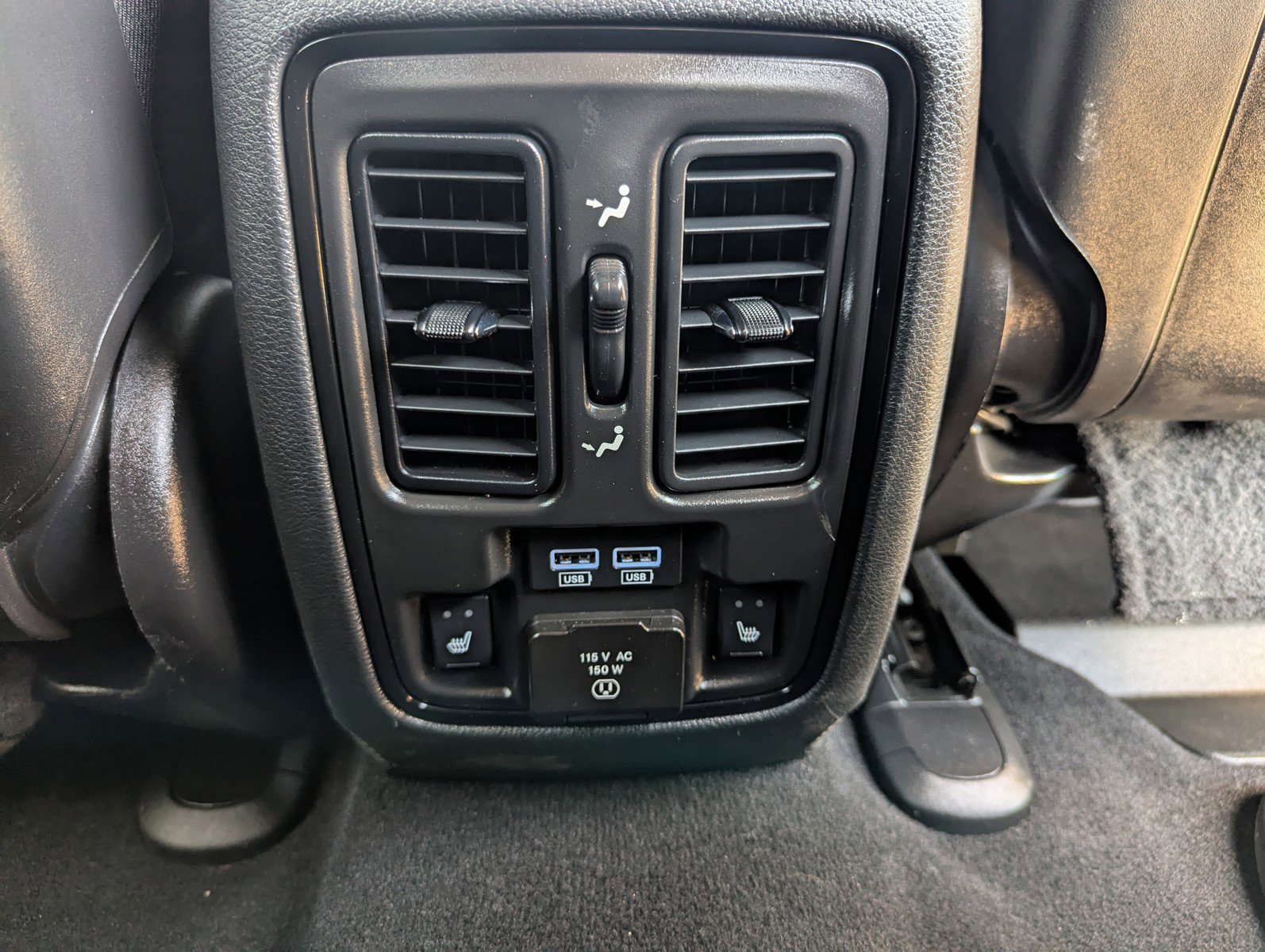 Used 2024 Dodge Durango GT image 16