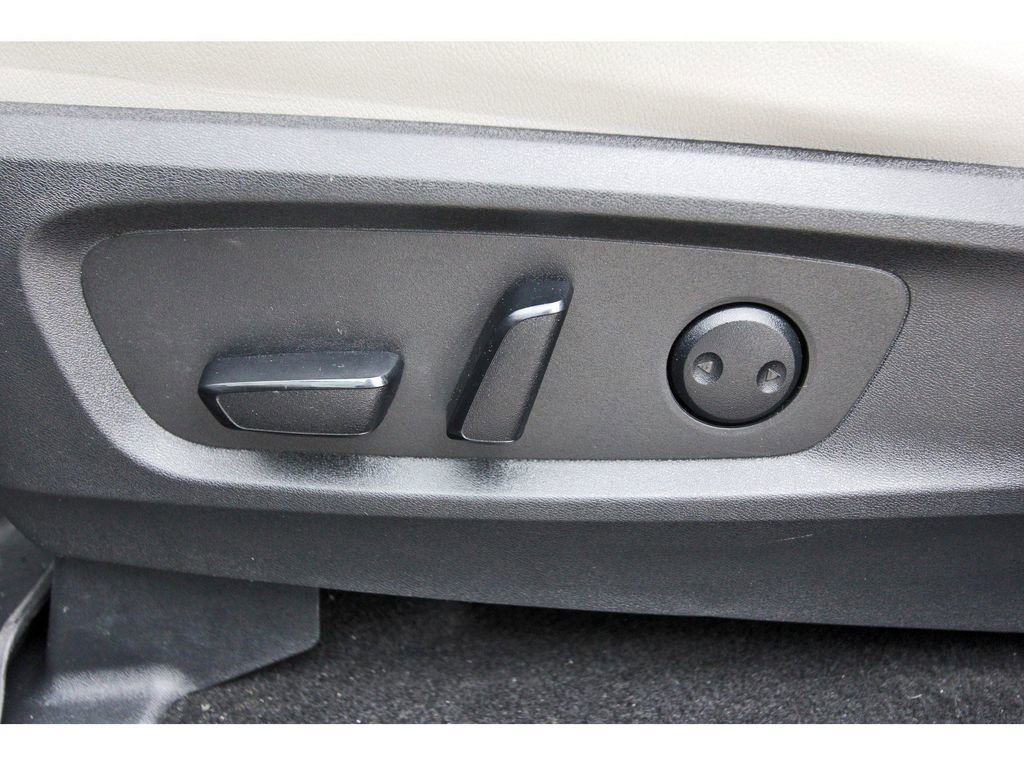 Used 2023 Nissan Pathfinder SL image 31