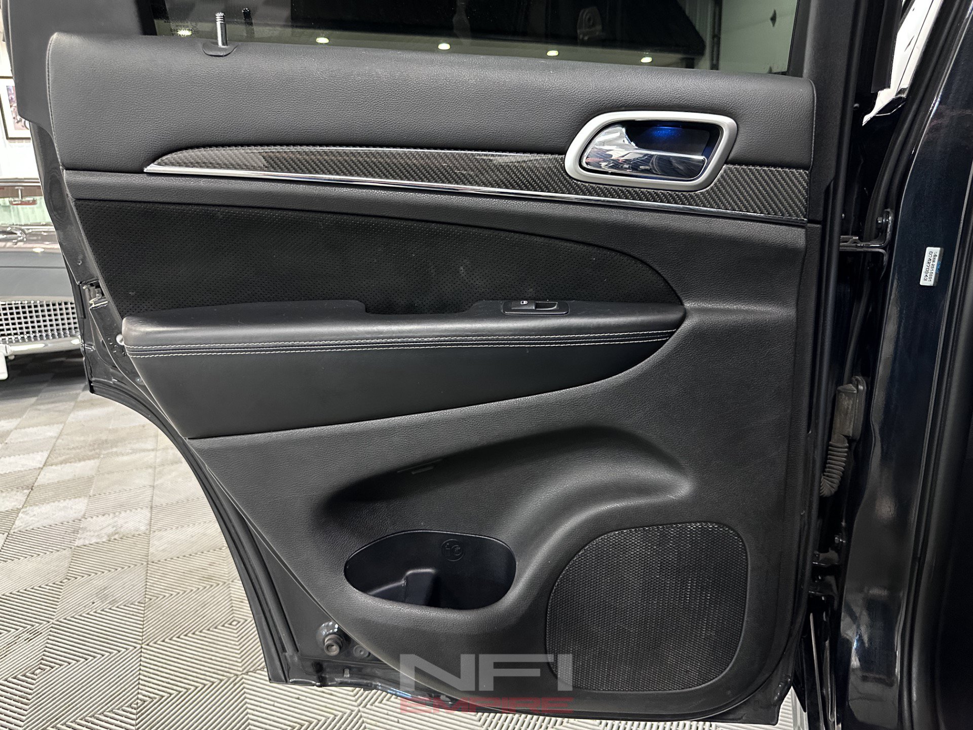Used 2016 Jeep Grand Cherokee SRT AWD/4WD image 43