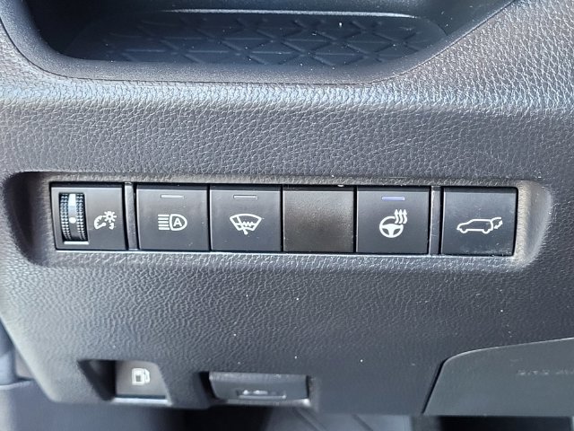 Used 2021 Toyota RAV4 XSE AWD/4WD image 16