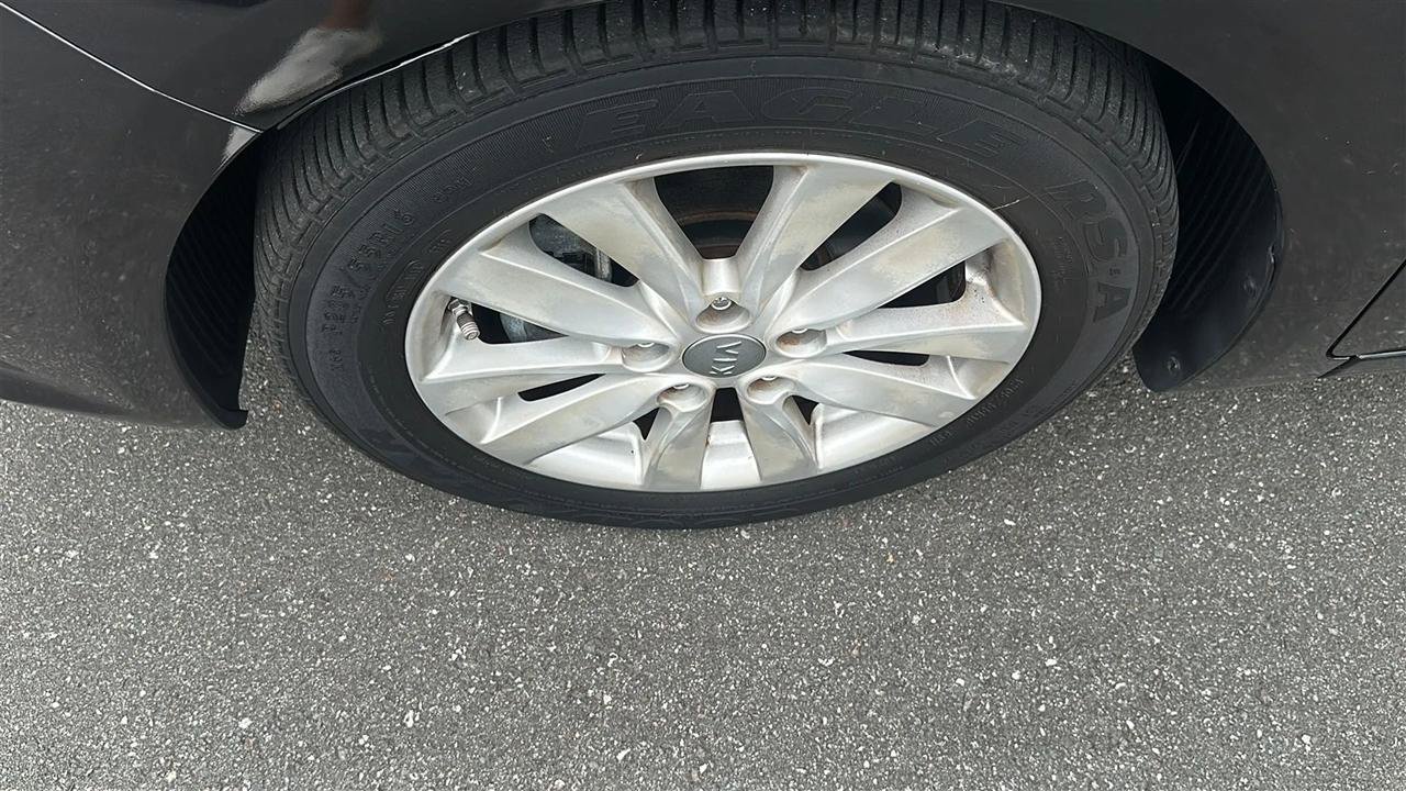 Used 2015 Kia Forte Koup EX FWD image 16