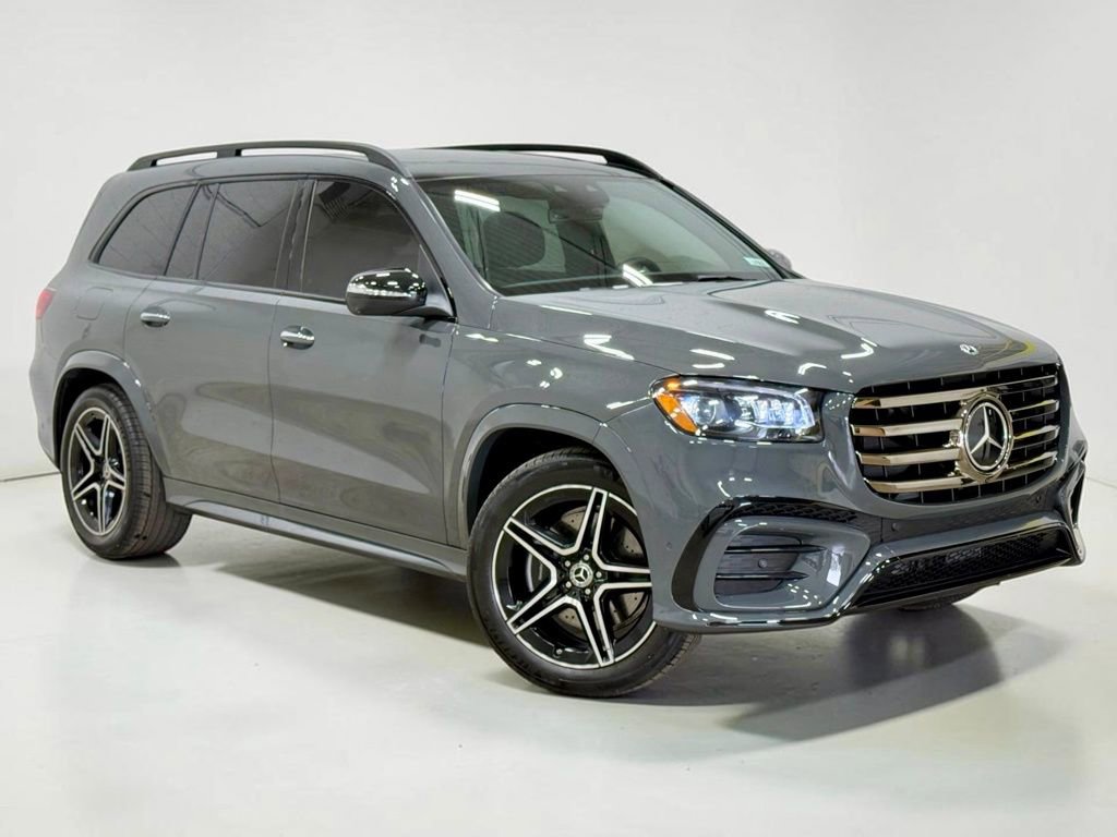Used 2026 Mercedes-Benz GLS 450 4MATIC image 5