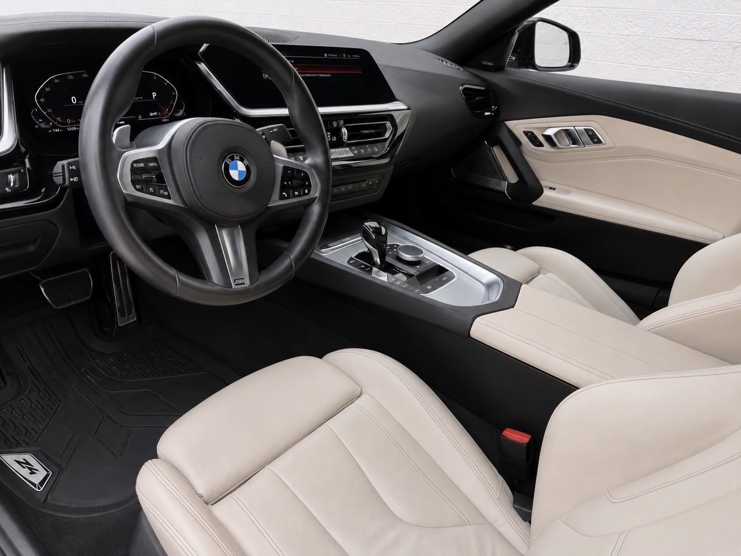 Used 2019 BMW Z4 sDrive30i w/ M Sport Package RWD image 2