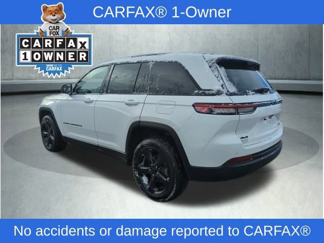 Used 2023 Jeep Grand Cherokee Limited w/ Luxury Tech Group II image 2