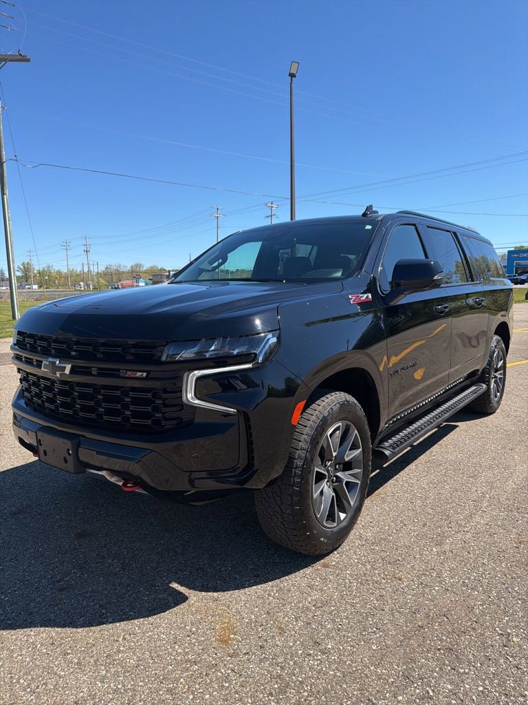 Used 2024 Chevrolet Suburban Z71 w/ Luxury Package