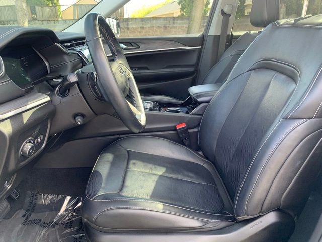 Used 2022 Jeep Grand Cherokee L Limited w/ Luxury Tech Group II image 13