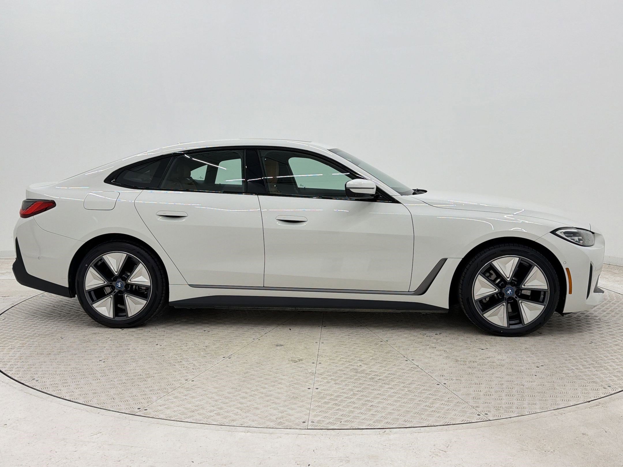 Certified 2023 BMW i4 eDrive35 w/ Premium Package image 8