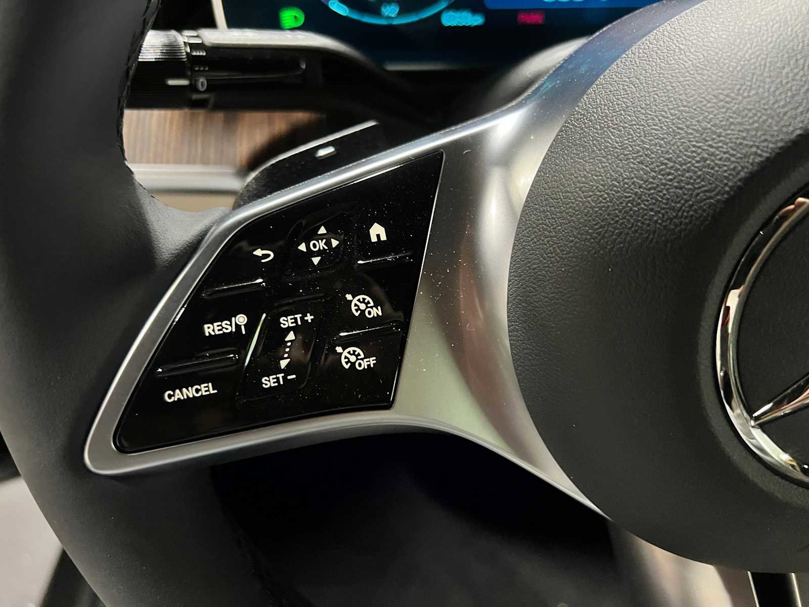 Used 2025 Mercedes-Benz C 300 4MATIC Sedan image 22