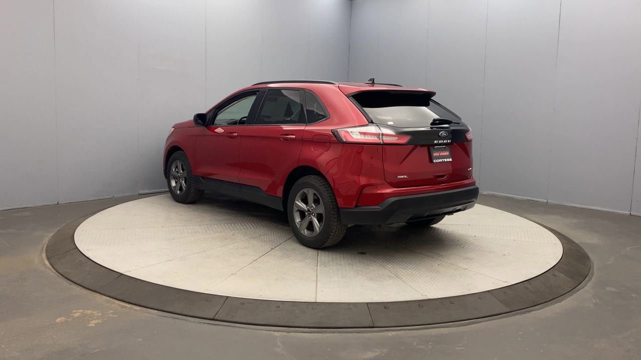 Used 2023 Ford Edge SEL w/ Sport Appearance Package AWD/4WD image 3