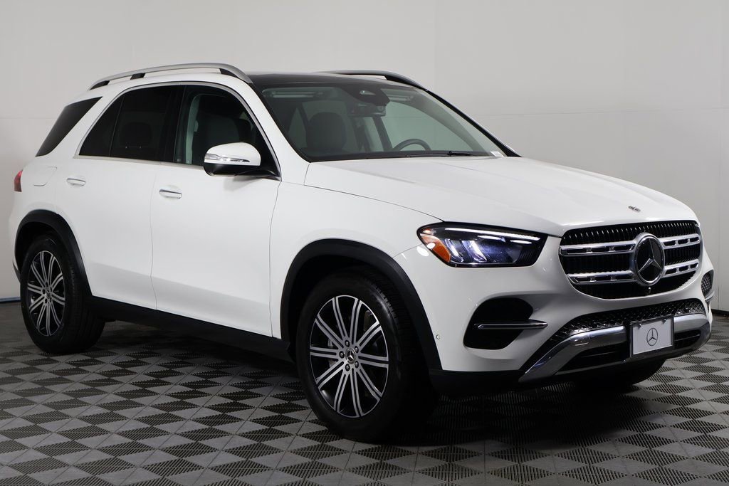 Certified 2024 Mercedes-Benz GLE 450 4MATIC w/ Winter Package image 3